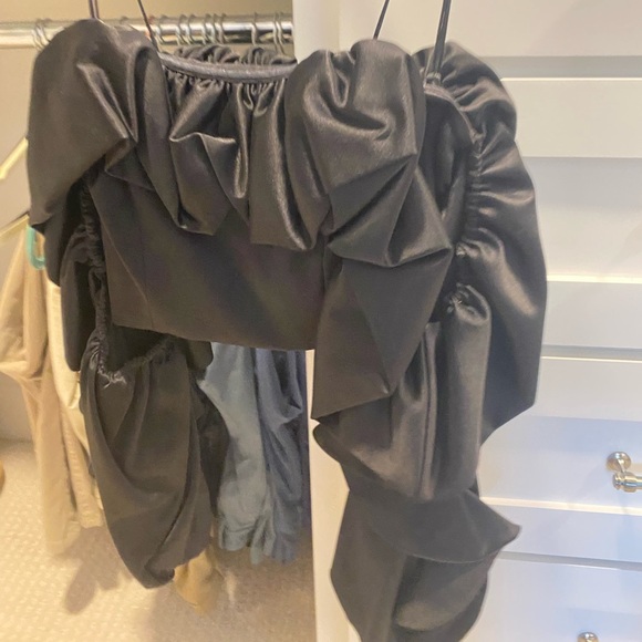 Alice + Olivia Monroe Ruffle Top - Picture 4 of 5